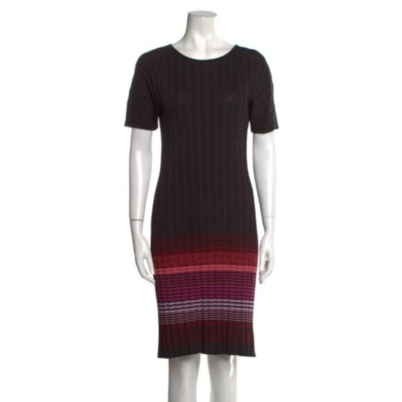 St. John Collection Black & Engineered Ombré Rib Short Sleeve Shift Dress size 6 - Picture 1 of 16